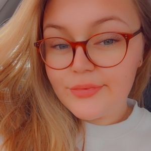 Meet your Posher, Kathya